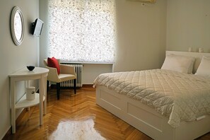 Luxury Apartment, 1 Bedroom | 1 bedroom, premium bedding, Tempur-Pedic beds, in-room safe - City Center Luxury Apartment (Athens)