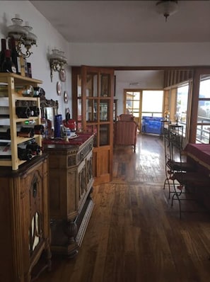 Interior detail - Hosteria Linares (Ushuaia)
