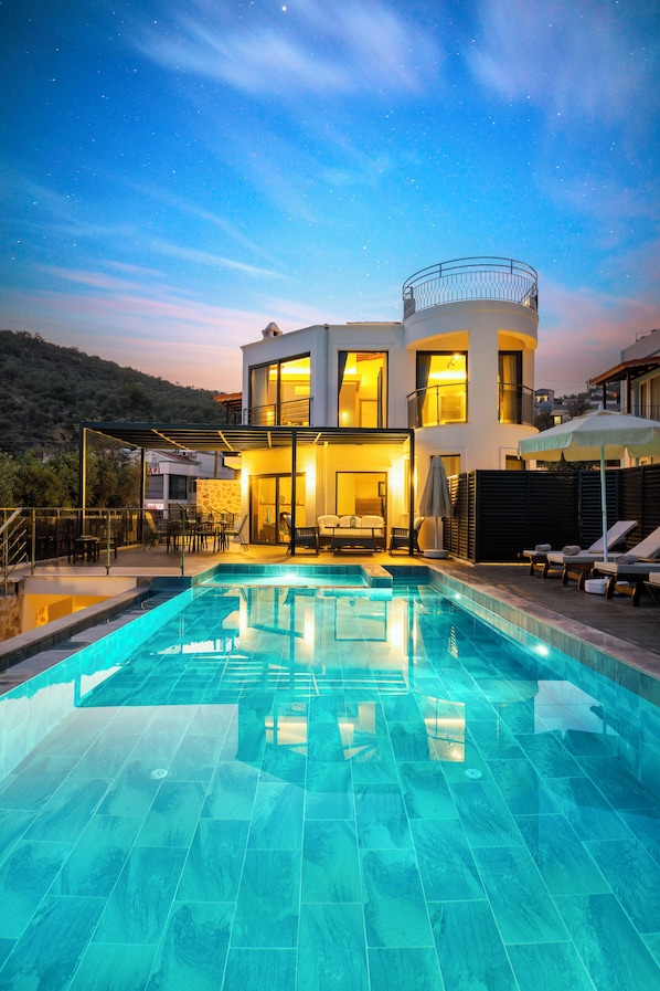 Front of property - Villa Ekinoks (Kas)