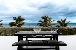 Beachfront Villa 1 | Terrace/patio - Coast Cook Islands - 3-Bedroom Beachfront Pool Villa (Rarotonga)