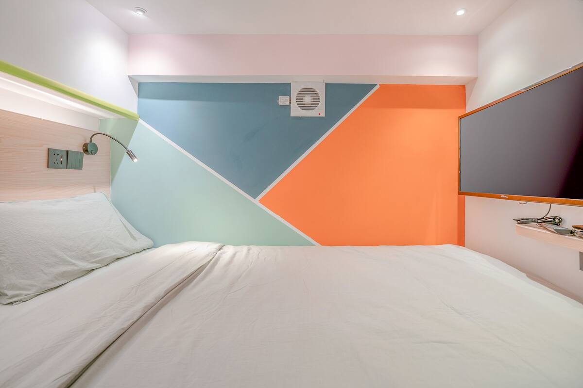 Comfort-Doppelzimmer, 1 Queen-Bett | Schreibtisch, Verdunkelungsvorhänge, kostenloses WLAN, Bettwäsche