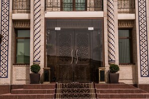 Exterior - Hotel Karvon Samarkand (Samarkand)