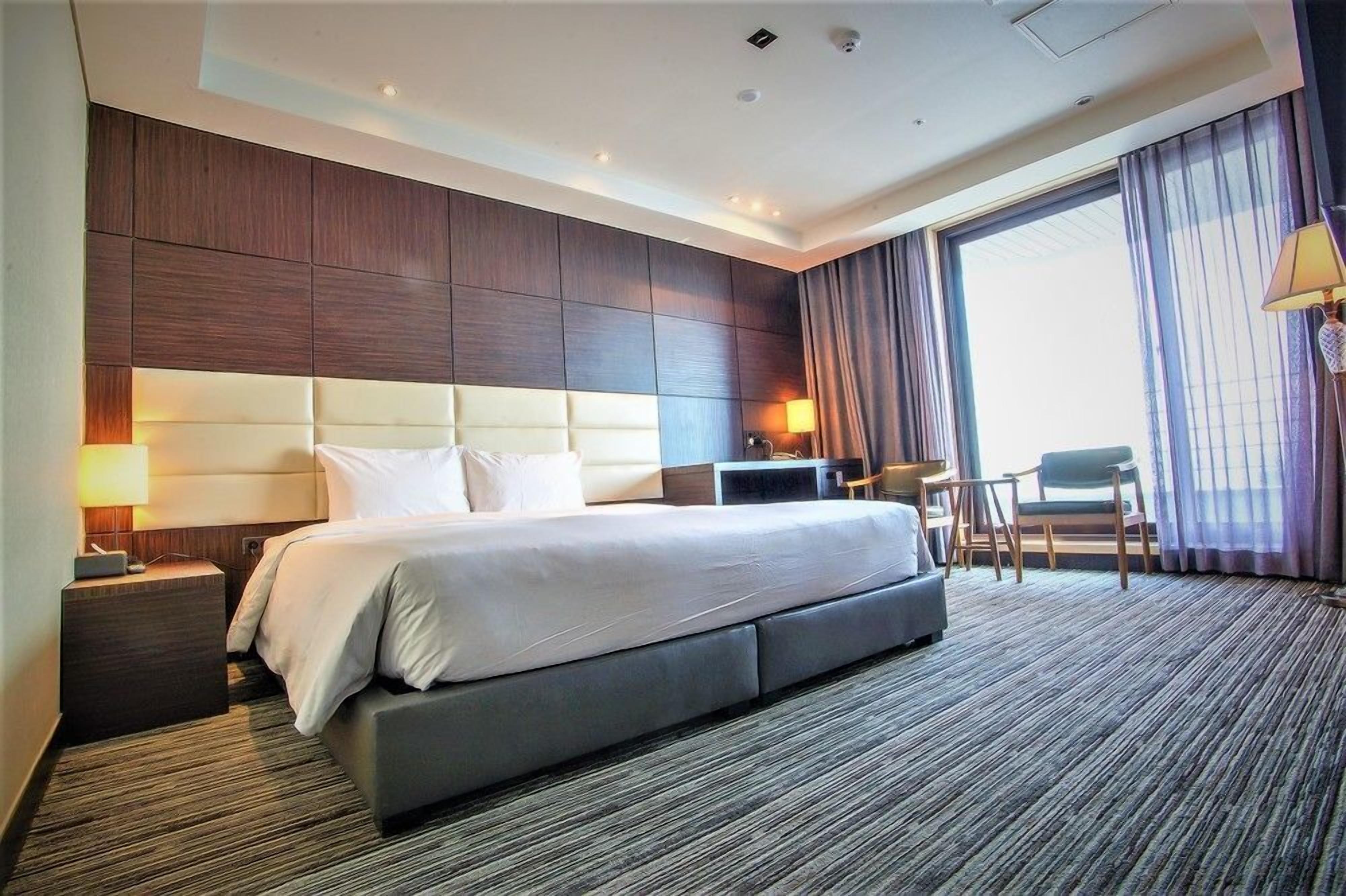 Couette en duvet d'oie, bureau, rideaux occultants, Wi-Fi gratuit