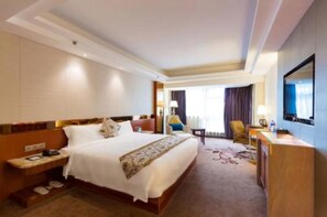 Deluxe Double Room, Non Smoking | Bathroom | Shower, free toiletries, hair dryer, slippers - Zhuhai Asian Star Hotel (Zhuhai)