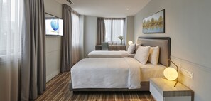 Minibar, két bảo mật tại phòng, bàn, bàn ủi/dụng cụ ủi quần áo 