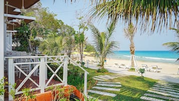 Deluxe Double Sea View | Beach/ocean view