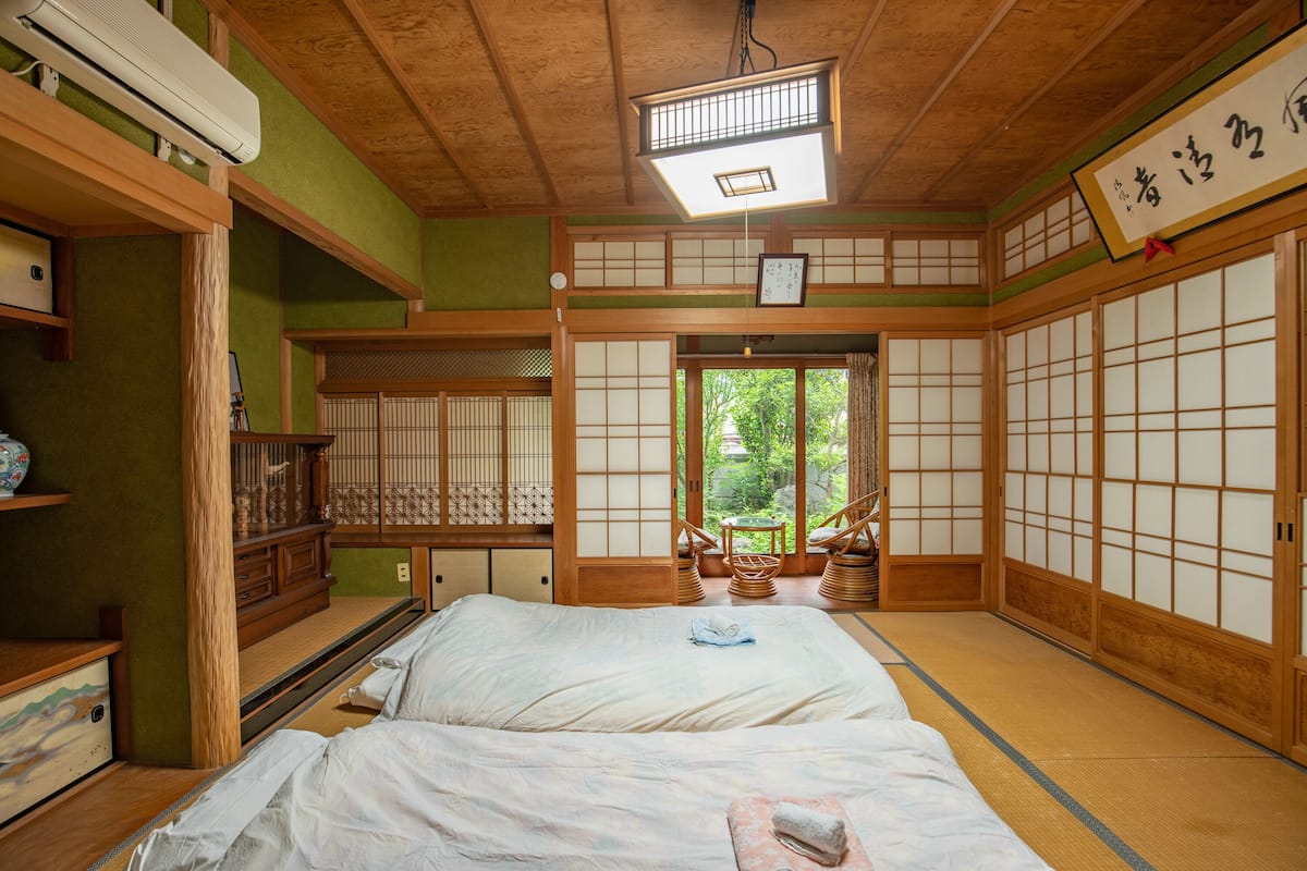 Traditional-Zimmer (Japanese Style, Family, PrivateToilet)