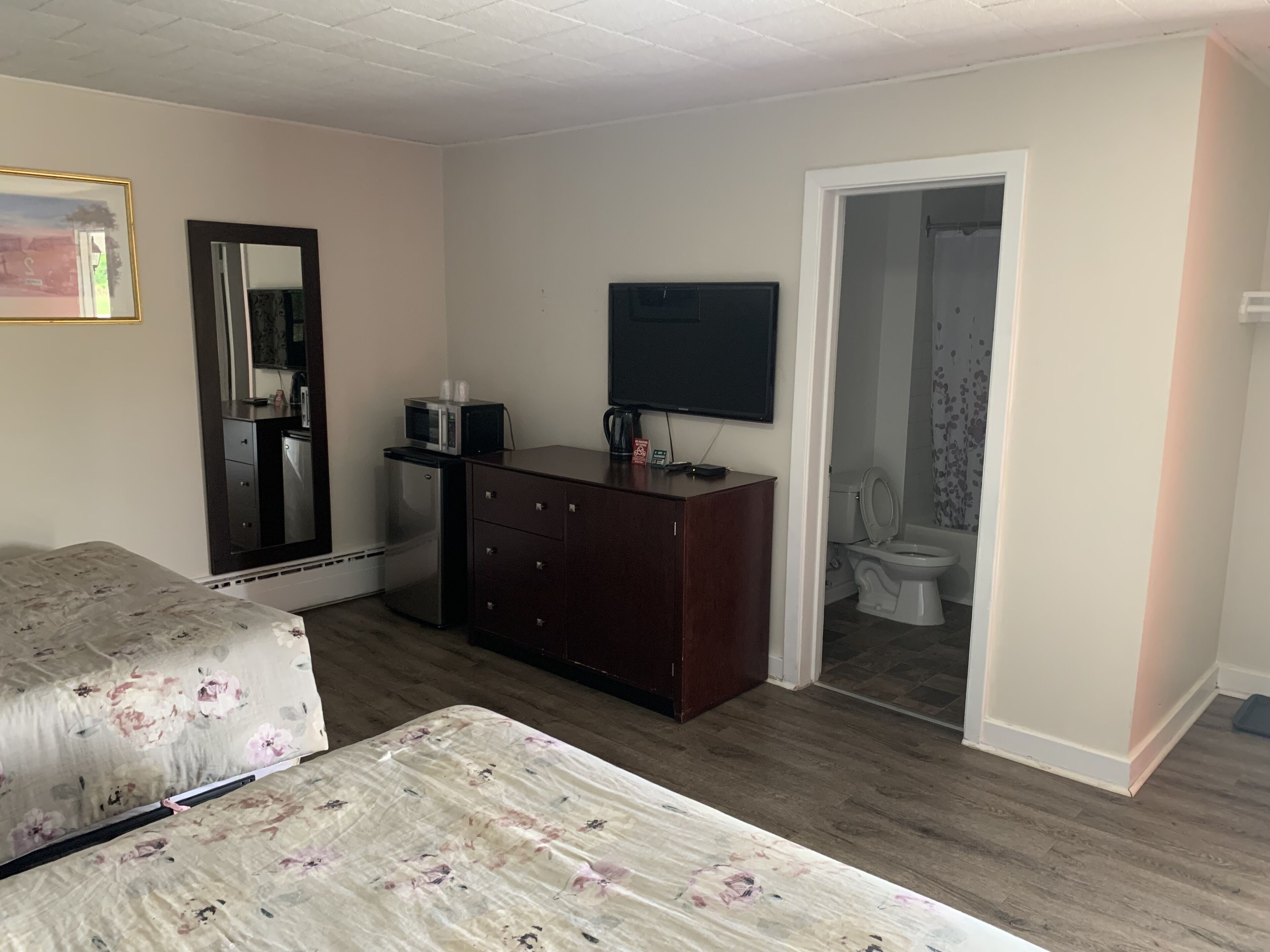 Photo - Nites Inn Motel