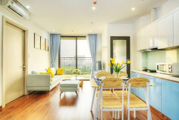 Appartement familial | Aire de séjour | Téléviseur à écran plat