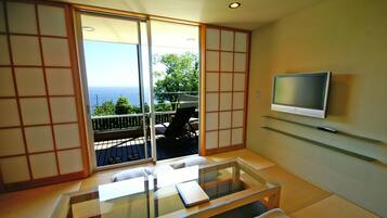 1 bedroom, free minibar, free WiFi