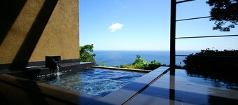 Gensen to Hanare no Oyado Tsuki