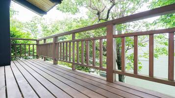 Casa (Private Vacation Home, Atami, 3-2-14) | Balcón