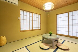 Private Vacation Home, Atami Shizenkyo Oshimadai 3-2-14 | Living area | Flat-screen TV - Angel Forest Atami Shizenkyo (Atami)