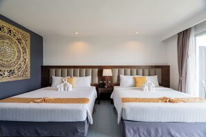 Signature Family Sea View | Premium bedding, minibar, in-room safe, individually decorated - Blue Beach Grand Resort and Spa (Rawai)
