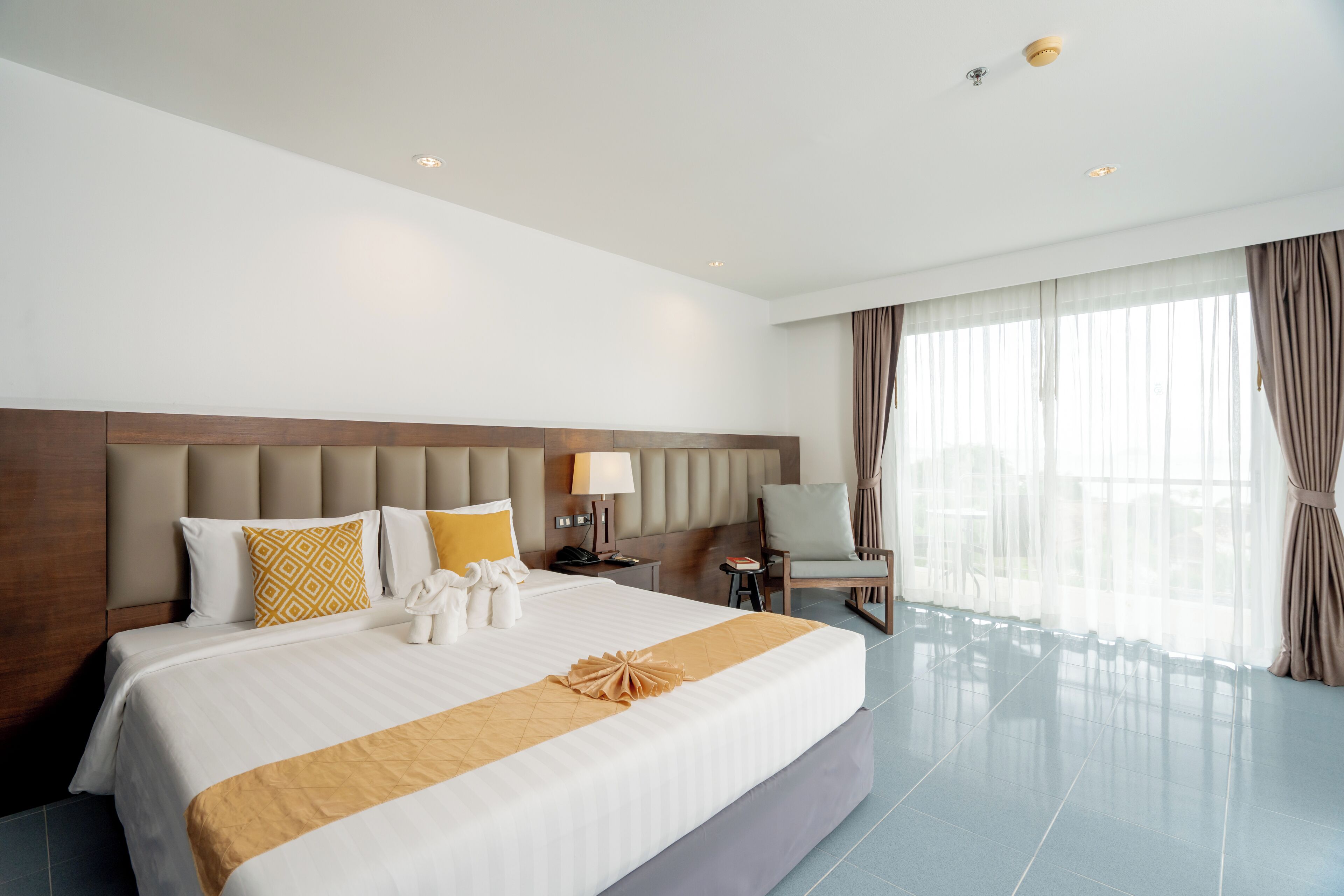 Habitación Prestigio, vista al mar | Ropa de cama de alta calidad y minibar 