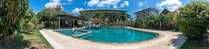 2 outdoor pools