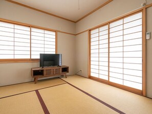 Casa (Private Vacation Home, Okawa 355) | Wi-Fi de cortesia, roupa de cama