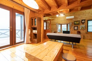 Casa (Private Vacation Home, Akazawa, D-13) | Área de sala de estar | Televisión de pantalla plana