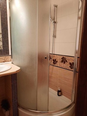 Departamento | Regadera en el baño