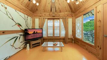 Flat-screen TV, heated floors