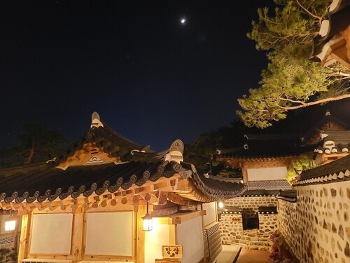 Donghae Hanok Donganjae