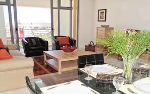 Apartemen, 1 kamar tidur | Area keluarga | TV layar datar