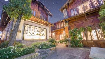 Front of property - evening/night