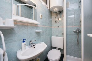 Apartment (APP 2) | Bathroom - Apartments Sunce (Split)