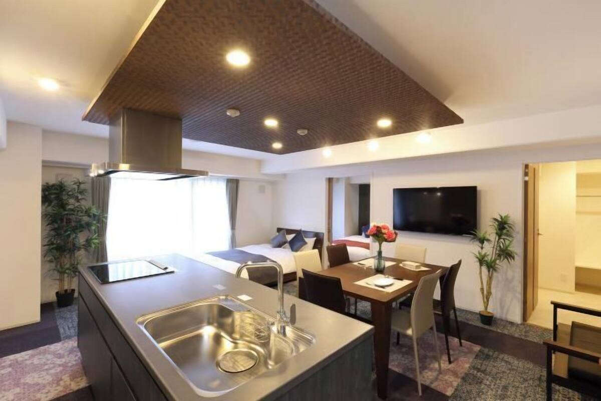 1 chambre, fer et planche à repasser, Wi-Fi gratuit, draps fournis