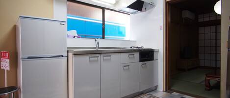 Ferienhaus (Private Vacation Home) | Eigene Kochnische | Großer Kühlschrank, Mikrowelle, Ofen, Herdplatte