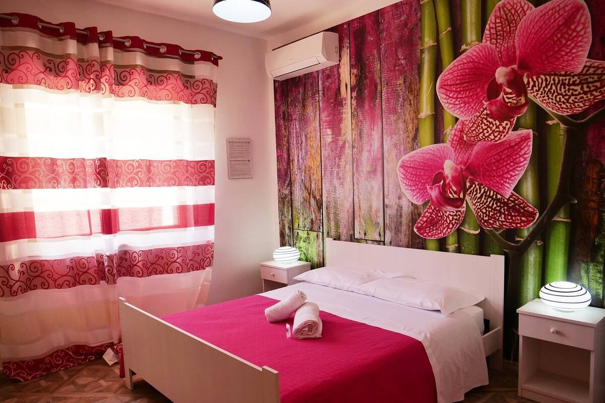 Double Room (Orchidea Rossa) | Desk, rollaway beds (surcharge), WiFi (free), bed sheets