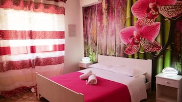 Doppelzimmer (Orchidea Rossa) | Schreibtisch, Zustellbetten, kostenloses WLAN, Bettwäsche