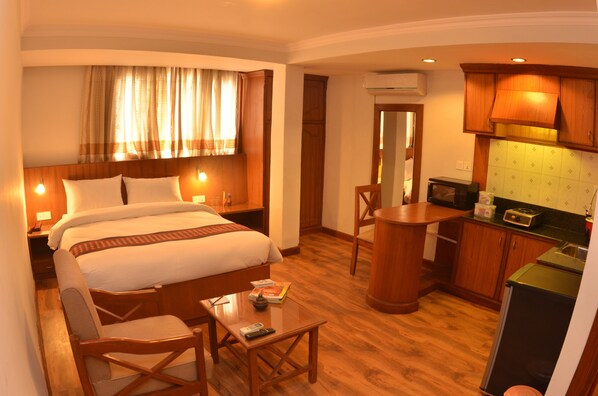 Rollaway beds, free WiFi