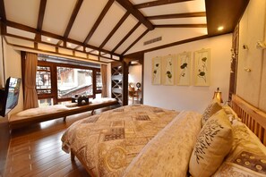 Desk, blackout curtains, free WiFi - Li Jiang Tang Feng Yard No.3 (Lijiang)