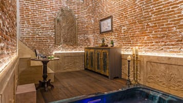 Literie de qualité supérieure, coffres-forts dans les chambres