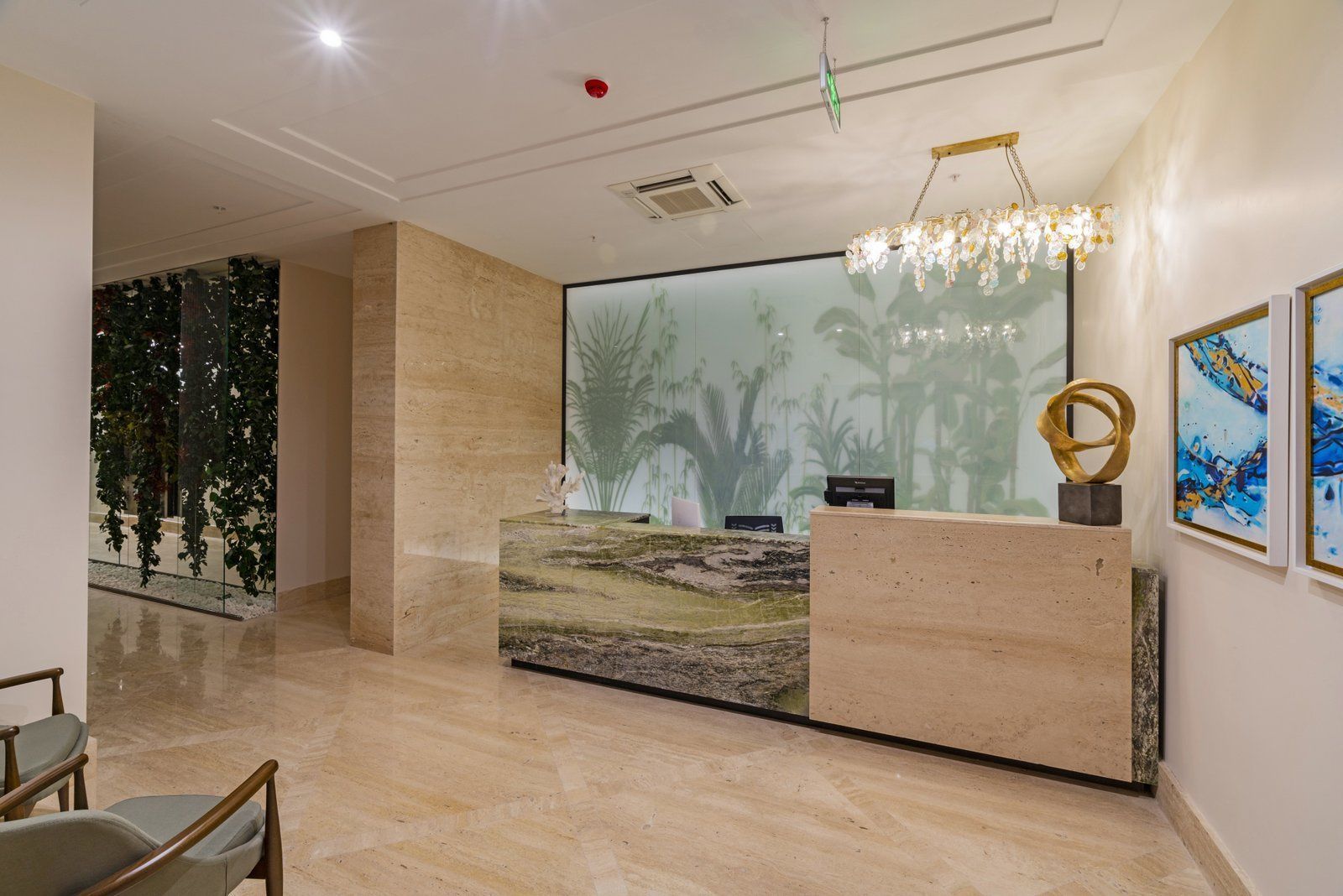 couples treatment room(s), steam room, body treatments, aromatherapy