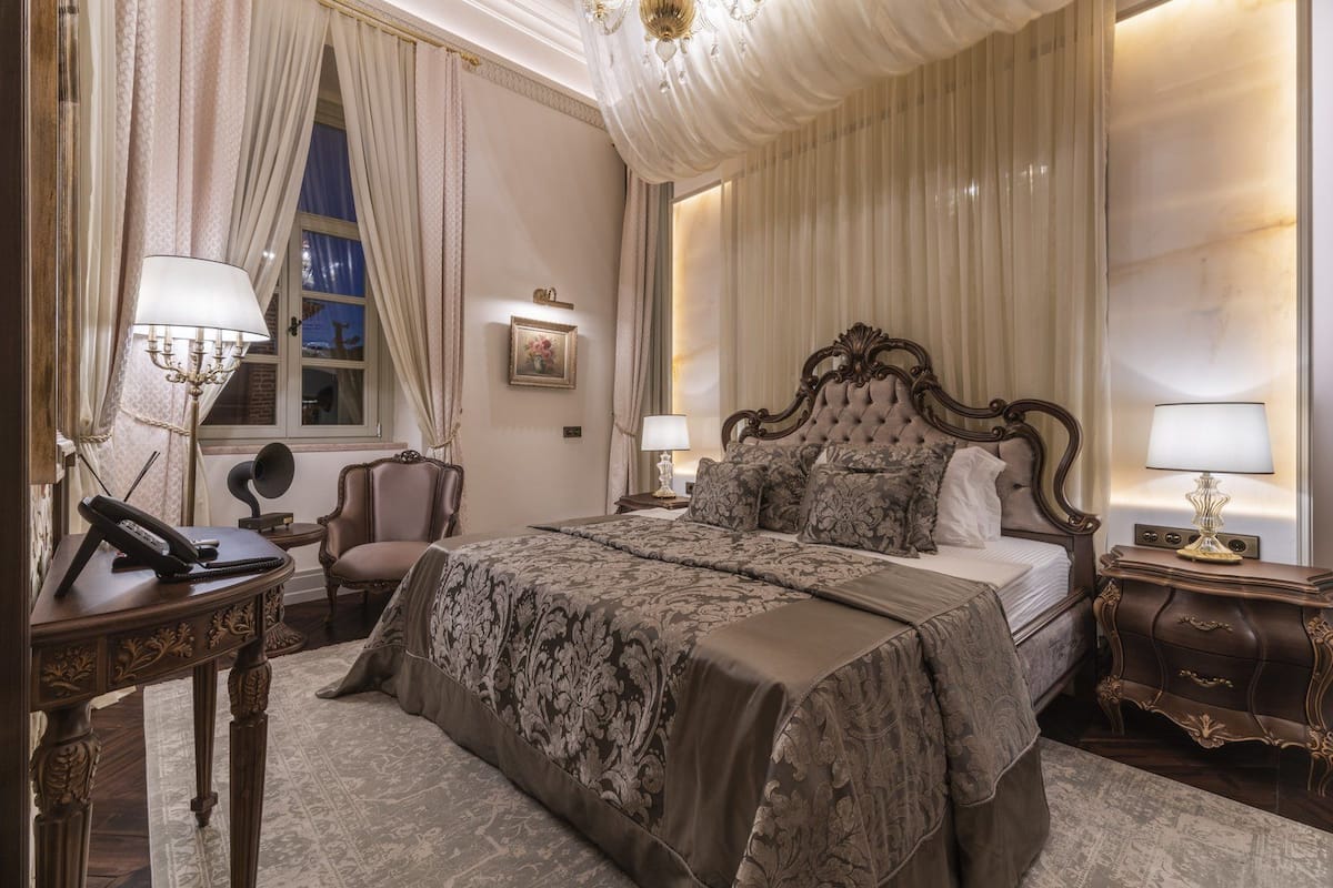 Suite, 1 cama de matrimonio grande, terraza, vistas al mar | 1 dormitorio, ropa de cama de alta calidad, caja fuerte