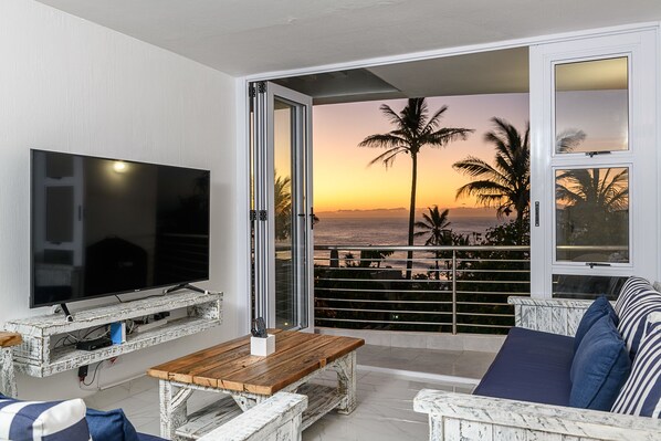 Appartement Luxe | Salle de séjour | Télévision à écran plat