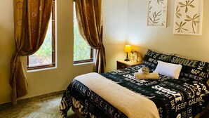 Basic Apartment | Desk, iron/ironing board, bed sheets - 33 The Bridge Resort (St. Lucia)