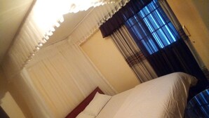 Apartment | 3 bedrooms, iron/ironing board (on request), free WiFi, bed sheets - Linets Luxury Apartments (Nairobi)