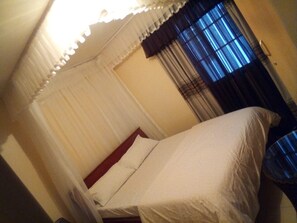 Apartment | 3 bedrooms, iron/ironing board, free WiFi, bed sheets - Linets Luxury Apartments (Nairobi)