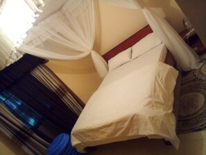 Apartment | 3 bedrooms, iron/ironing board, free WiFi, bed sheets - Linets Luxury Apartments (Nairobi)