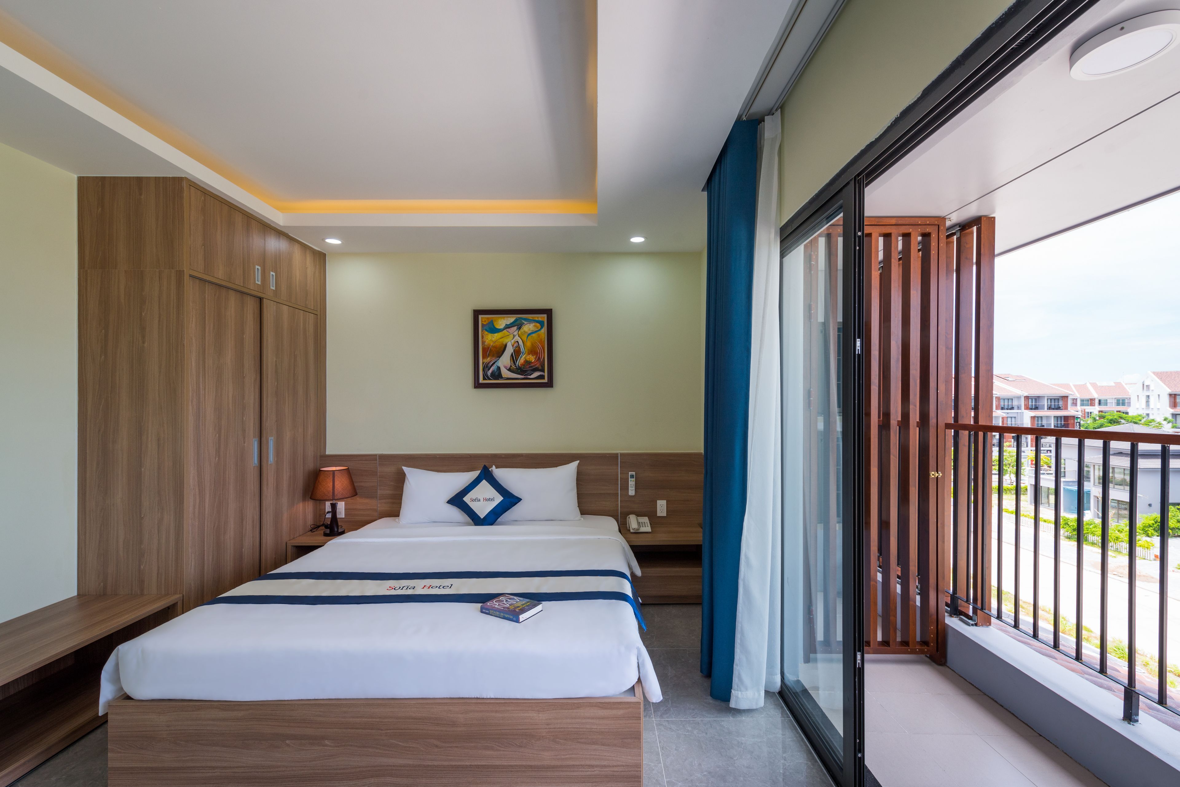 Deluxe Double Room, Balcony | Desk, free WiFi
