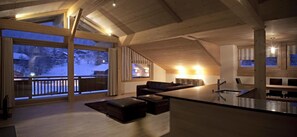 Penthouse | Tirai kedap cahaya, kedap suara, dan tempat tidur bayi gratis