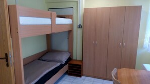Basic Room | Free WiFi - Ubytovna Kolář CZ (Usti nad Orlici)