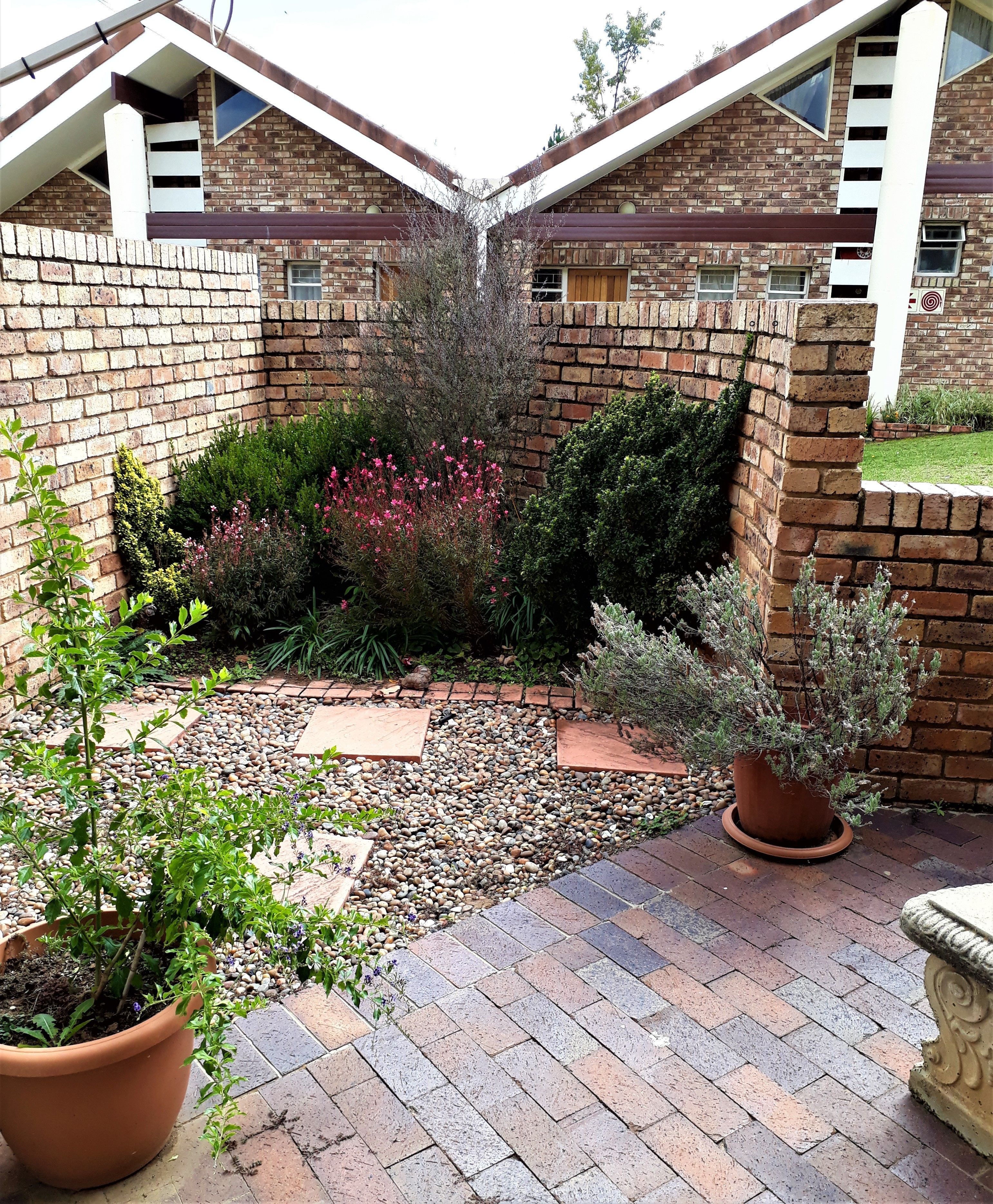 Apartment (Rosemary) | Garden view