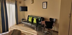 Apartment (Nirvana) | Living area