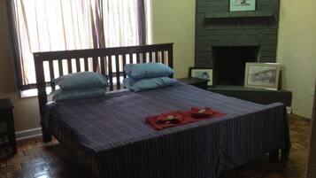 Dobbeltværelse | Lydisolering, strygejern/strygebræt, gratis Wi-Fi, sengetøj