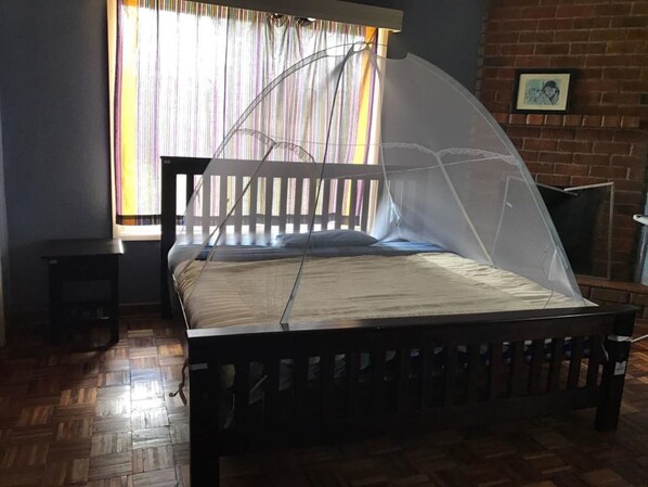 双人房 | 隔音、熨斗/熨衣板、免费 WiFi、床单