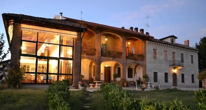 TENUTA MONVILLONE COUNTRY HOUSE & RESTAURANT